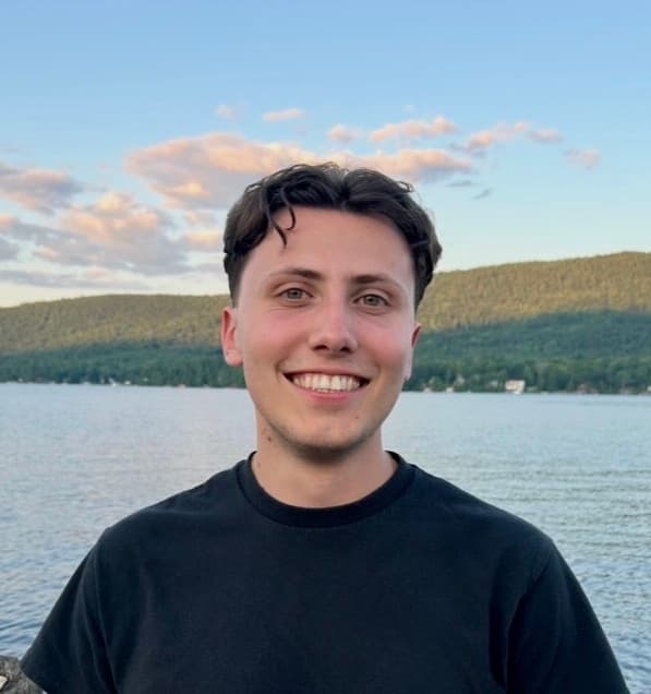 Grégoire, Co-founder at Crewdax